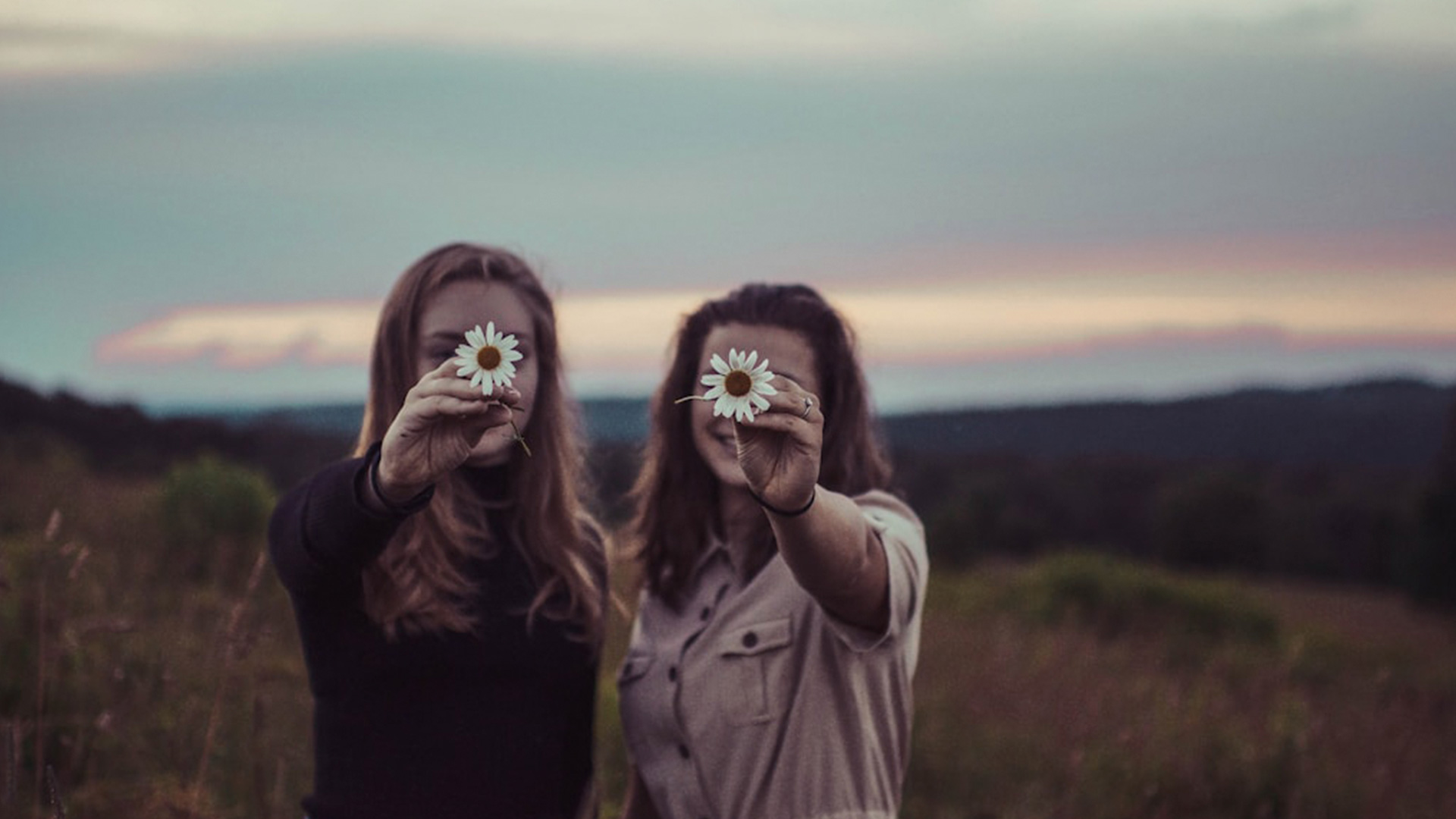 Mujeres y flores