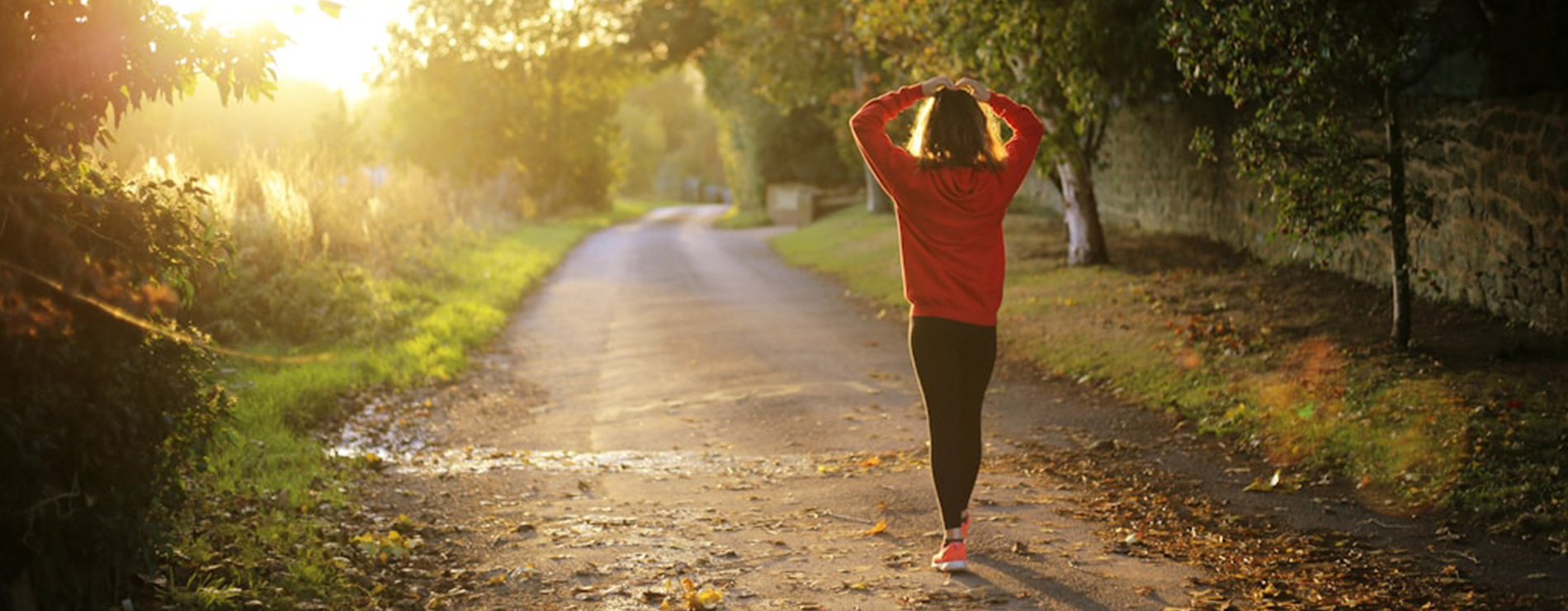mujer caminando