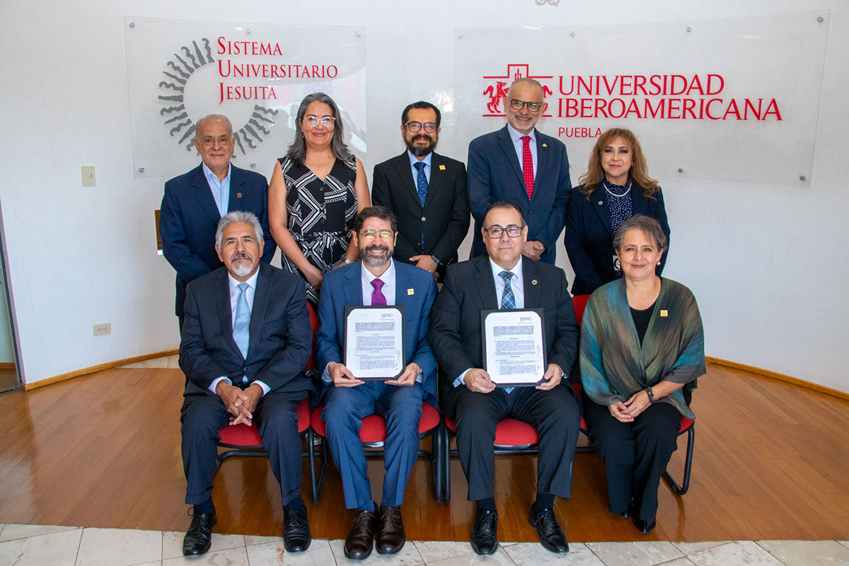 Firma convenio Colegio de Contadores
