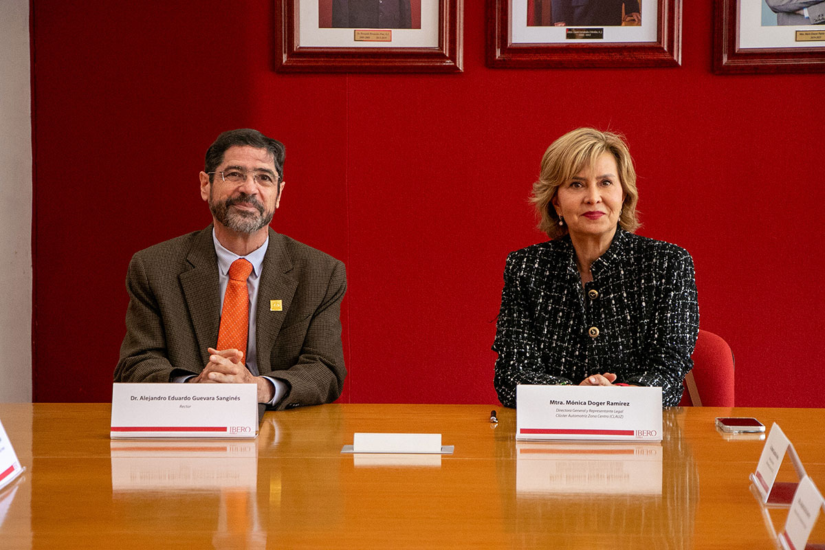 Firma convenio CLAUZ